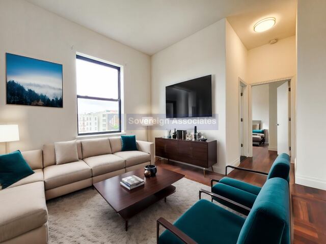 2-Bedroom at The Westbourne : 609 West 137th