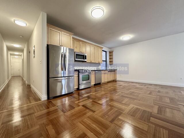 3-Bedroom at The Westbourne : 611 West 137th